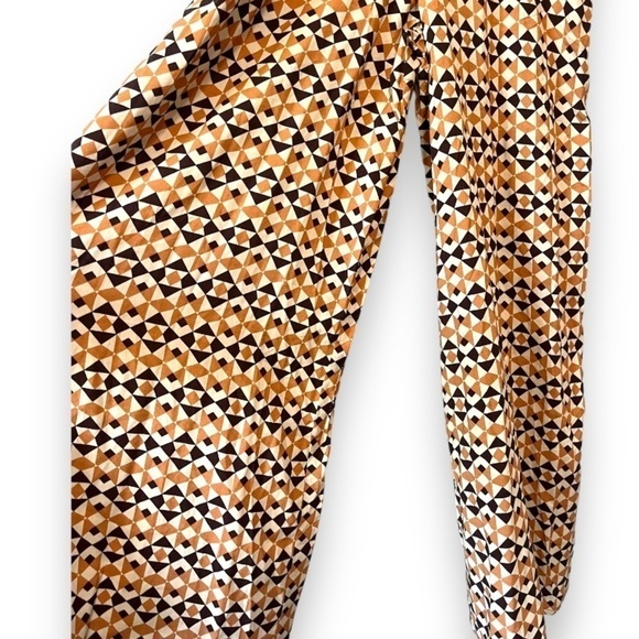 Coco + Jaimeson Brown Geo V-Neck Sleeveless Printed Spaghetti Strap Jumpsuit NWT - Picture 10 of 14